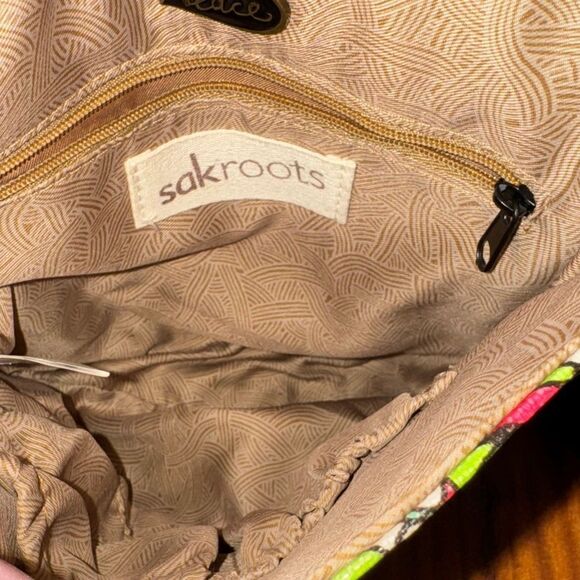 Sakroots Love Song Peace Birds Design Artist Multicolor Crossbody Bag EUC 9”x 8” - Picture 7 of 16